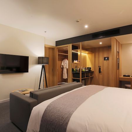Hotel Zazz Urban Ho Chi Minh Esterno foto